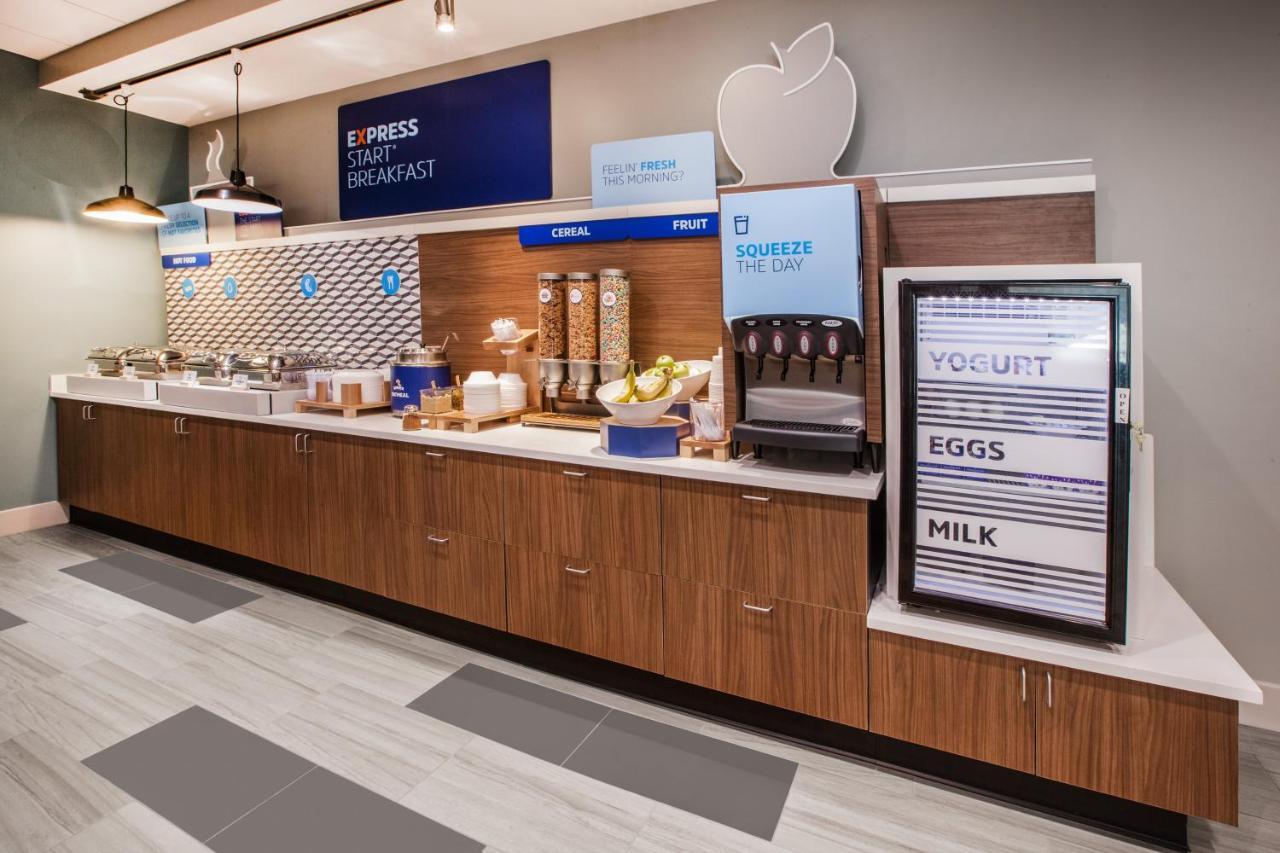 Holiday Inn Express & Suites - Miramar By Ihg Exteriér fotografie
