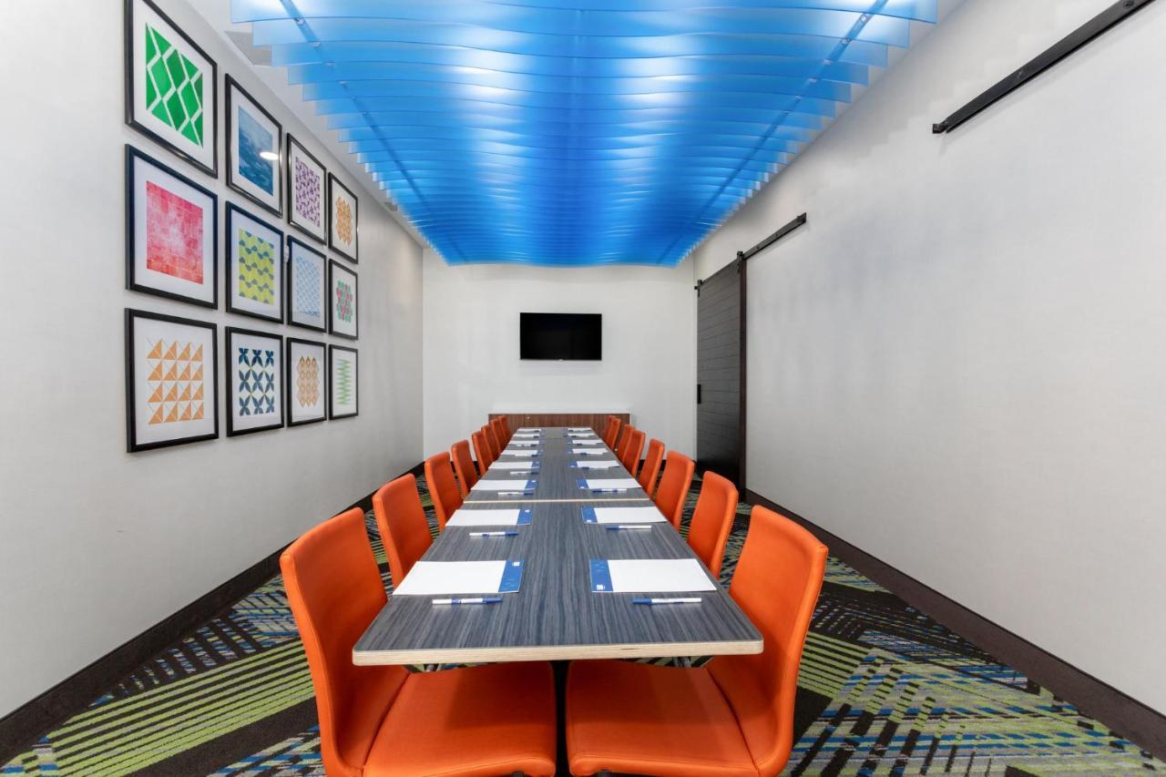 Holiday Inn Express & Suites - Miramar By Ihg Exteriér fotografie