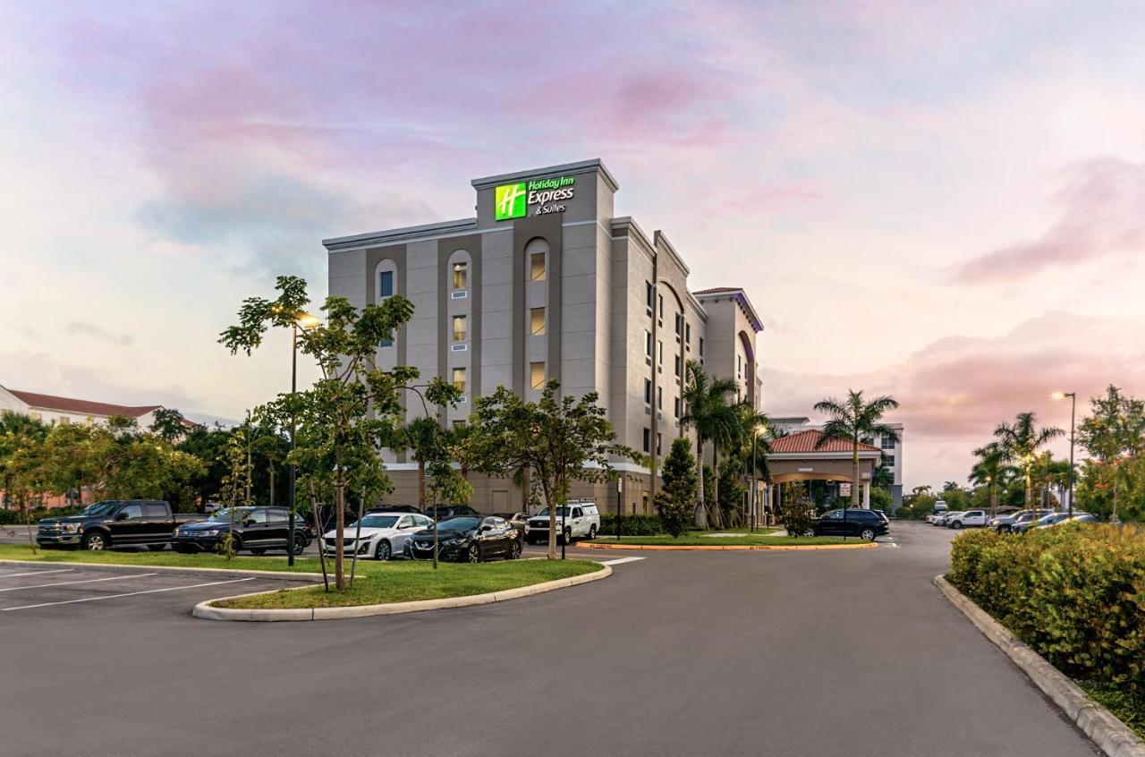 Holiday Inn Express & Suites - Miramar By Ihg Exteriér fotografie
