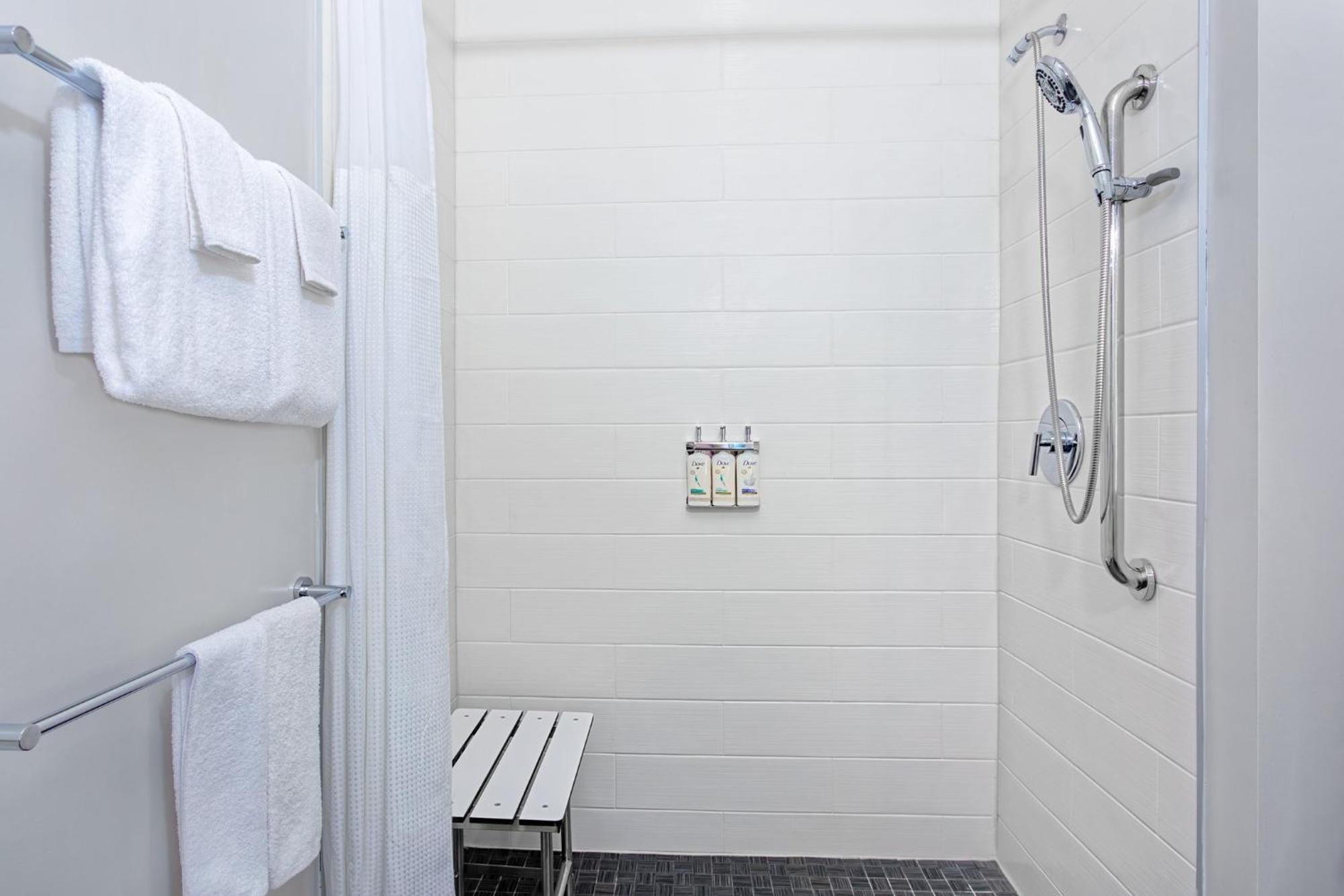 Holiday Inn Express & Suites - Miramar By Ihg Exteriér fotografie