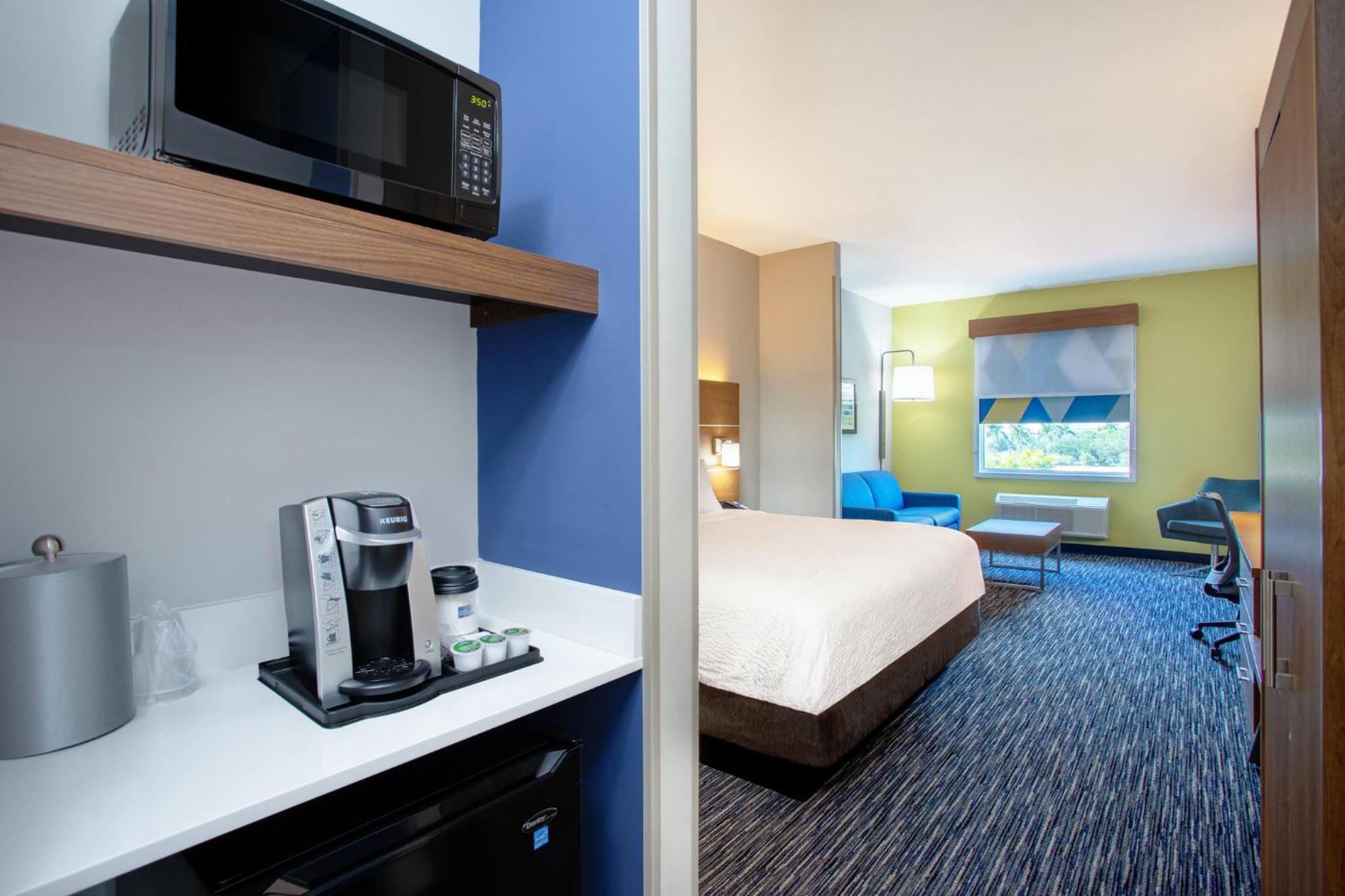 Holiday Inn Express & Suites - Miramar By Ihg Exteriér fotografie