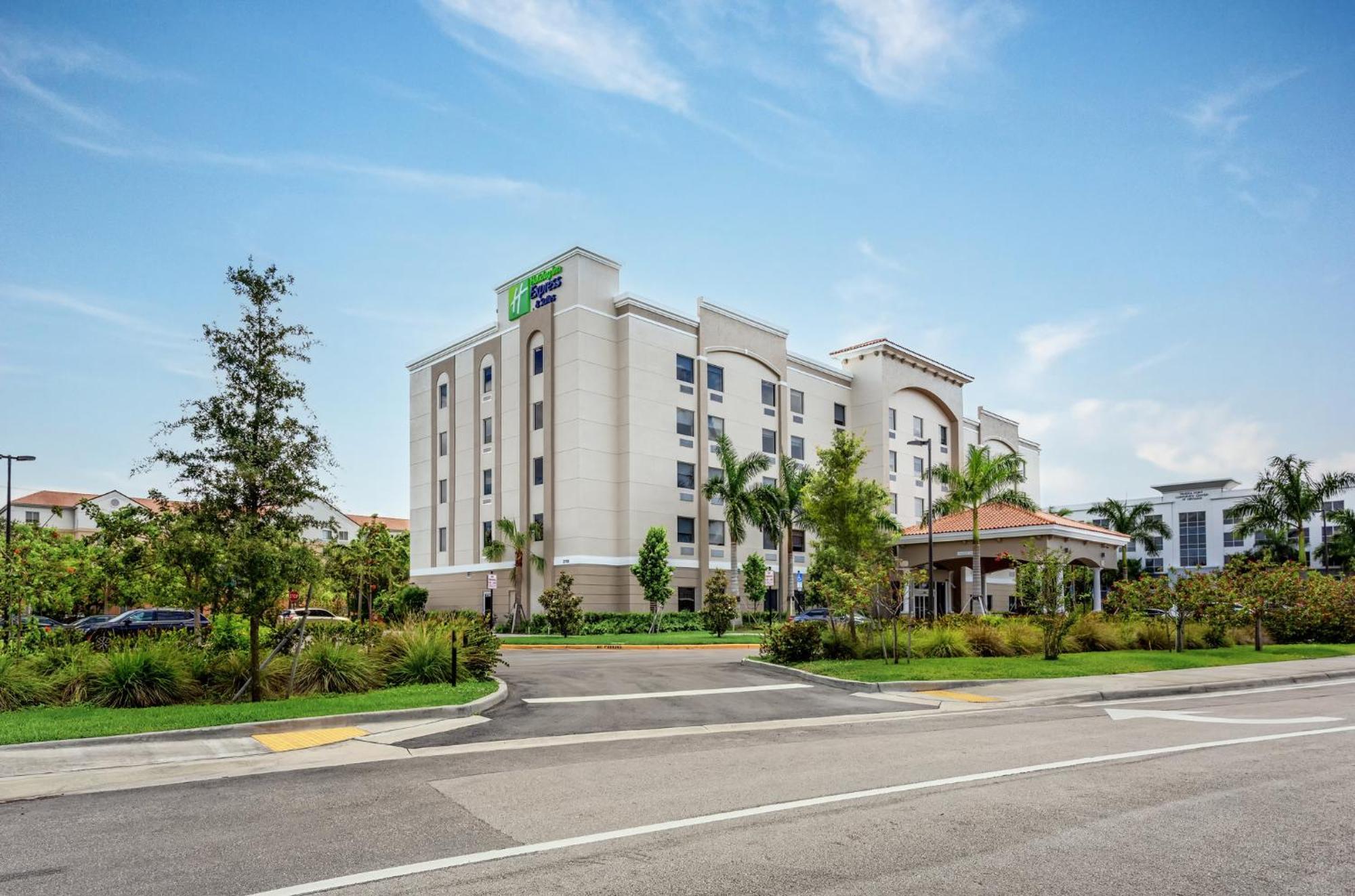 Holiday Inn Express & Suites - Miramar By Ihg Exteriér fotografie